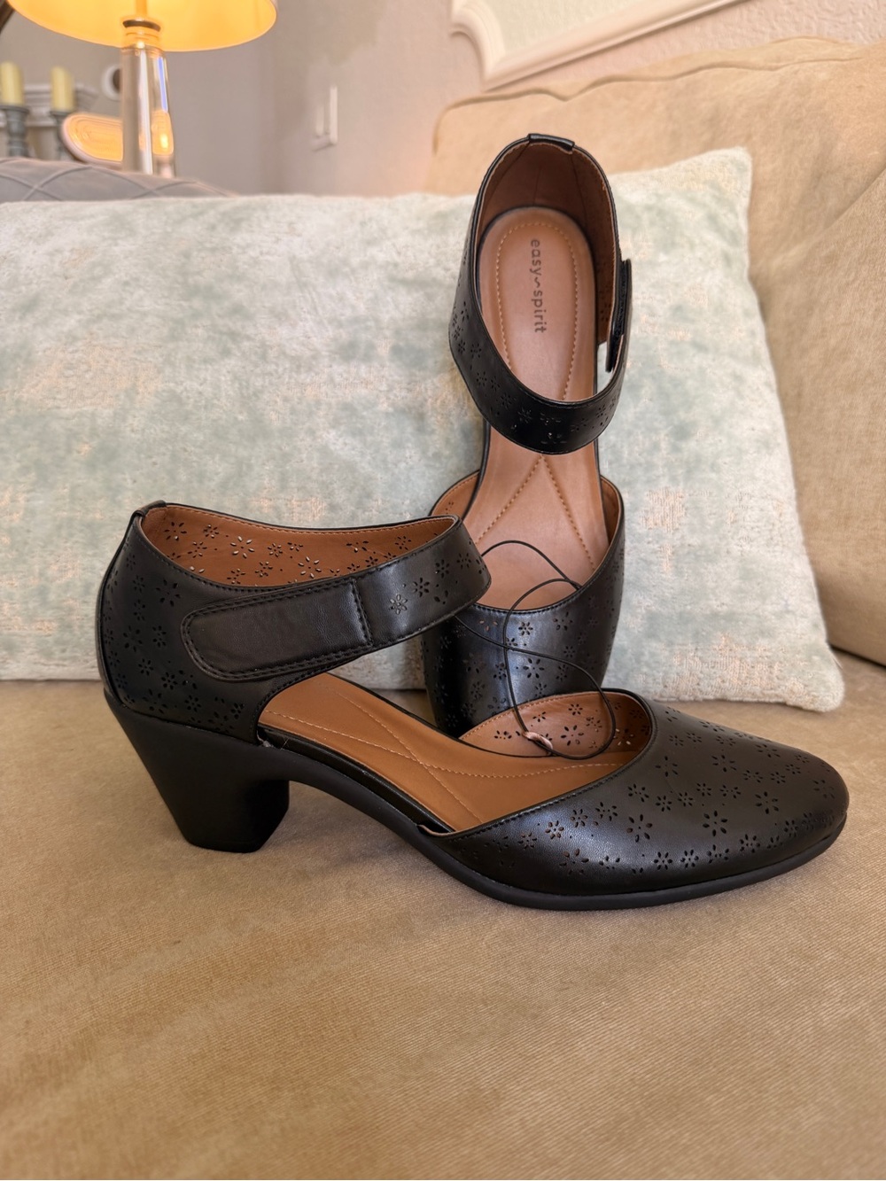 NWOT Easy Spirit Caty Black Mary Jane Comfort Heels